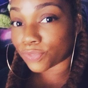 Meet your Posher, Eshe